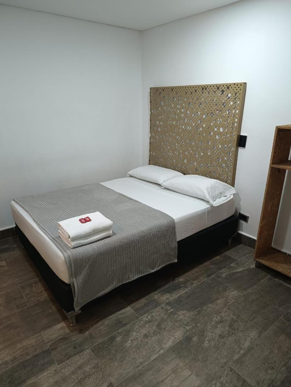 Hotel Prestige Медельин Экстерьер фото