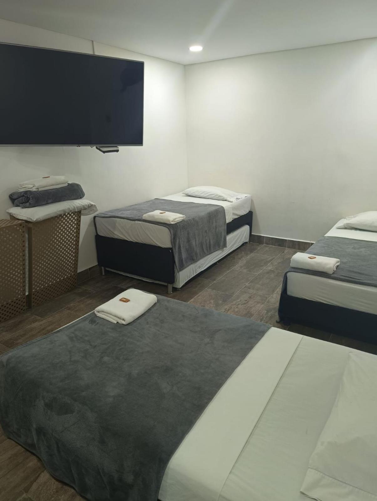 Hotel Prestige Медельин Экстерьер фото